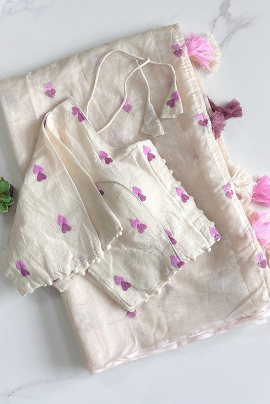 Super Hot In Demanding Exclusive Heart with stich blouse